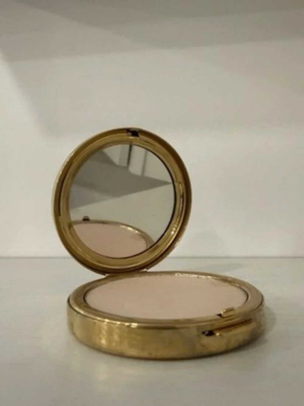 RARE VINTAGE estee lauder lucidity translucent pressed powder